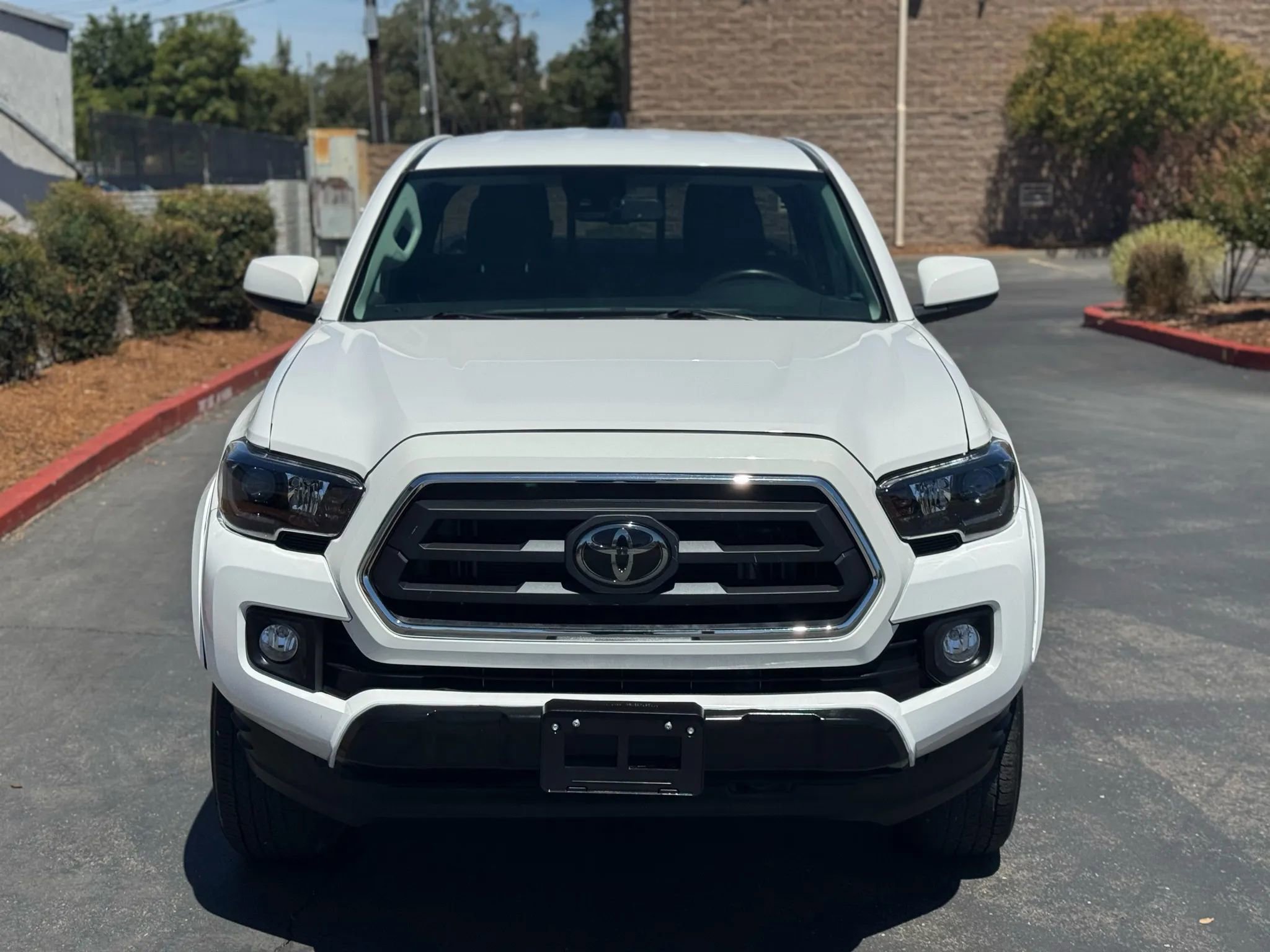 Used 2022 Toyota Tacoma SR5 image 9