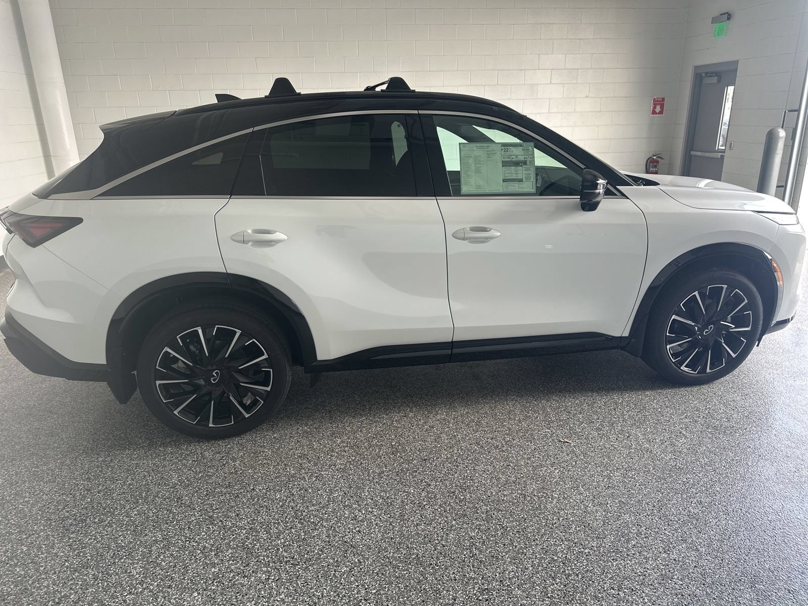 Certified 2027 INFINITI QX65 Autograph w/ Cargo Package AWD/4WD image 8