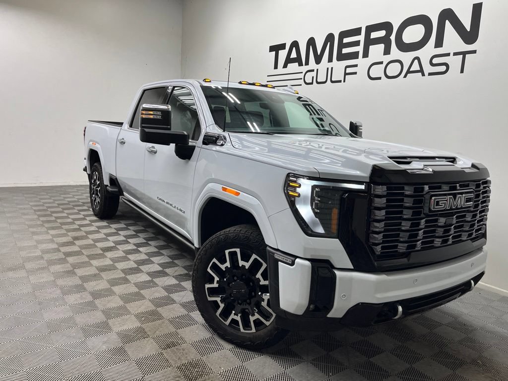 Used 2026 GMC Sierra 2500 Denali Ultimate AWD/4WD image 1