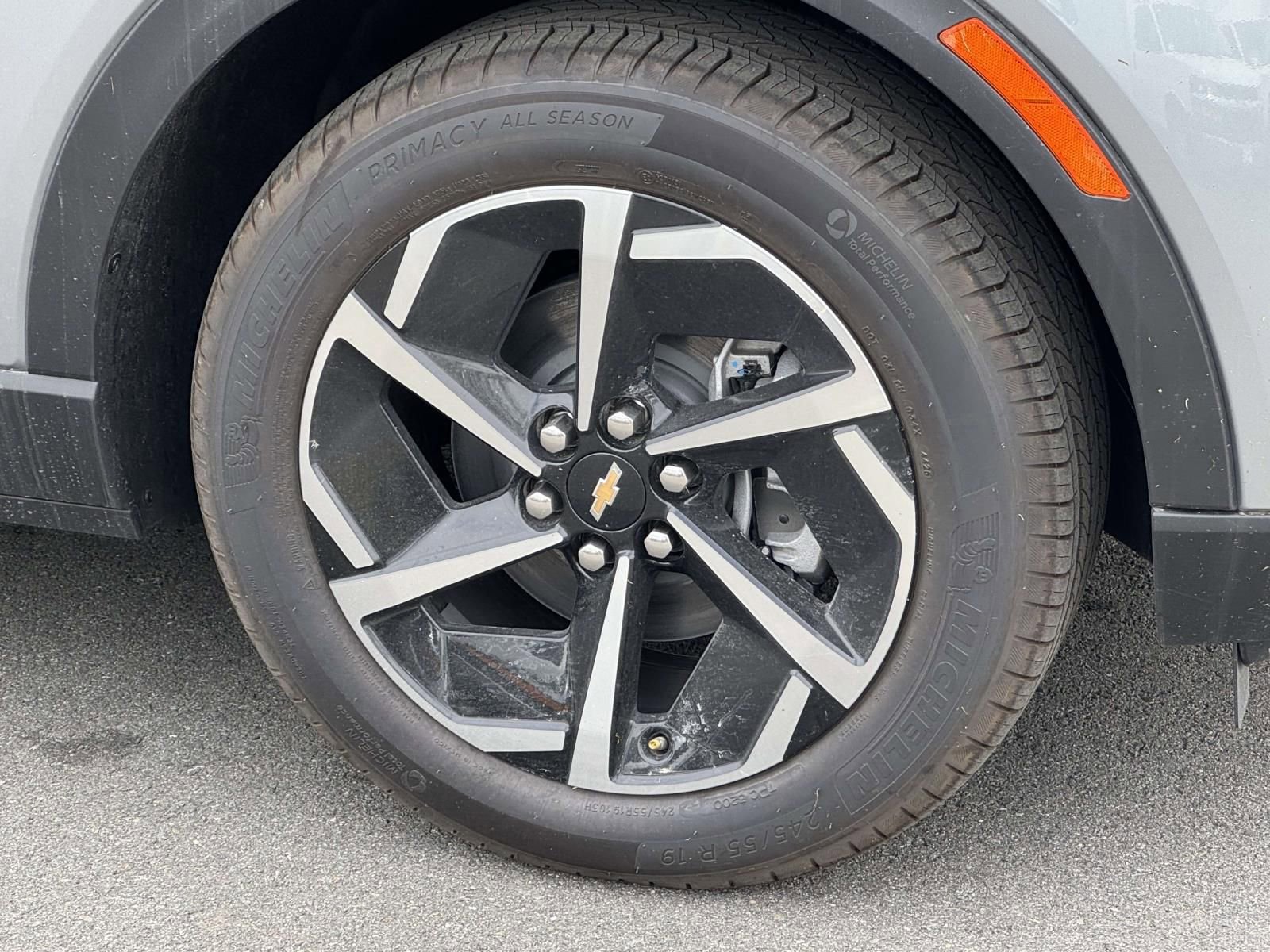 New 2026 Chevrolet Equinox EV LT image 7