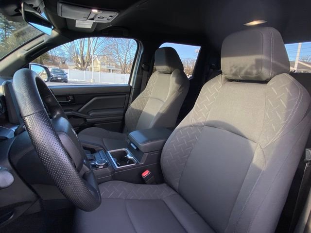 Used 2024 Toyota Tacoma SR5 AWD/4WD image 12