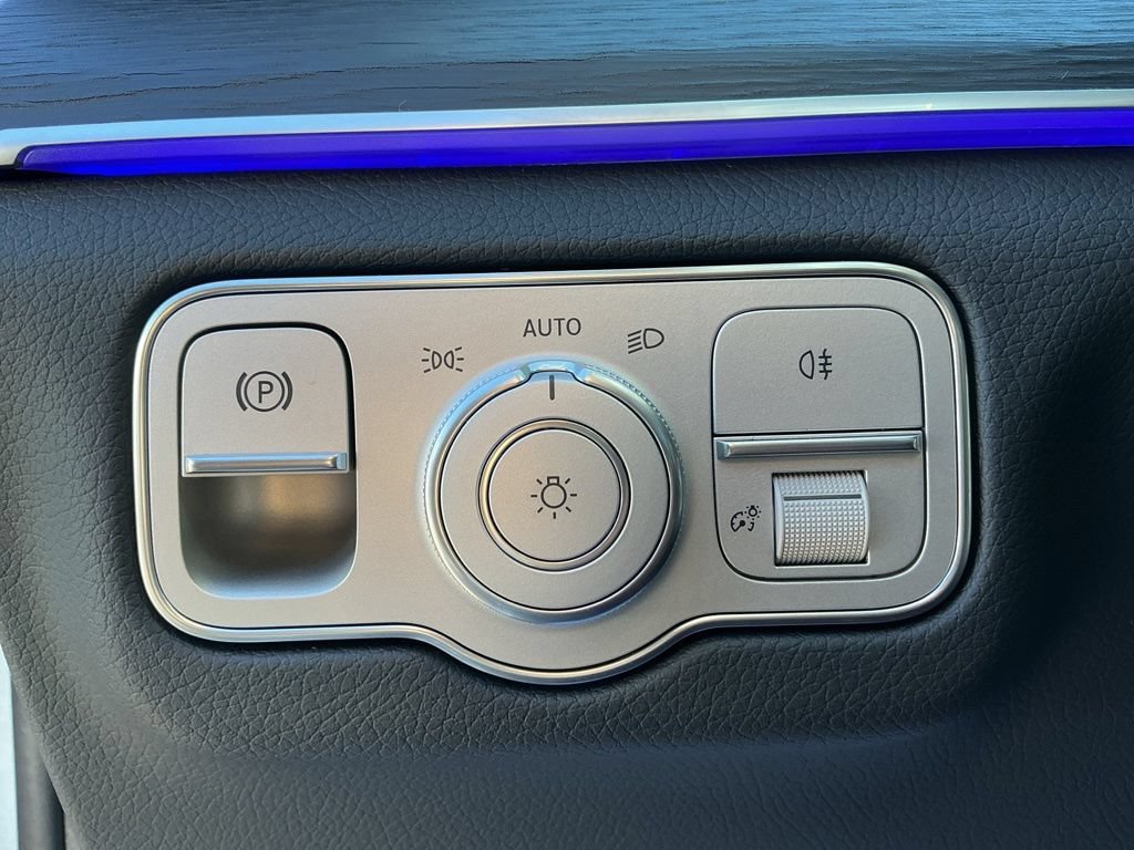 New 2026 Mercedes-Benz GLS 450 4MATIC image 14