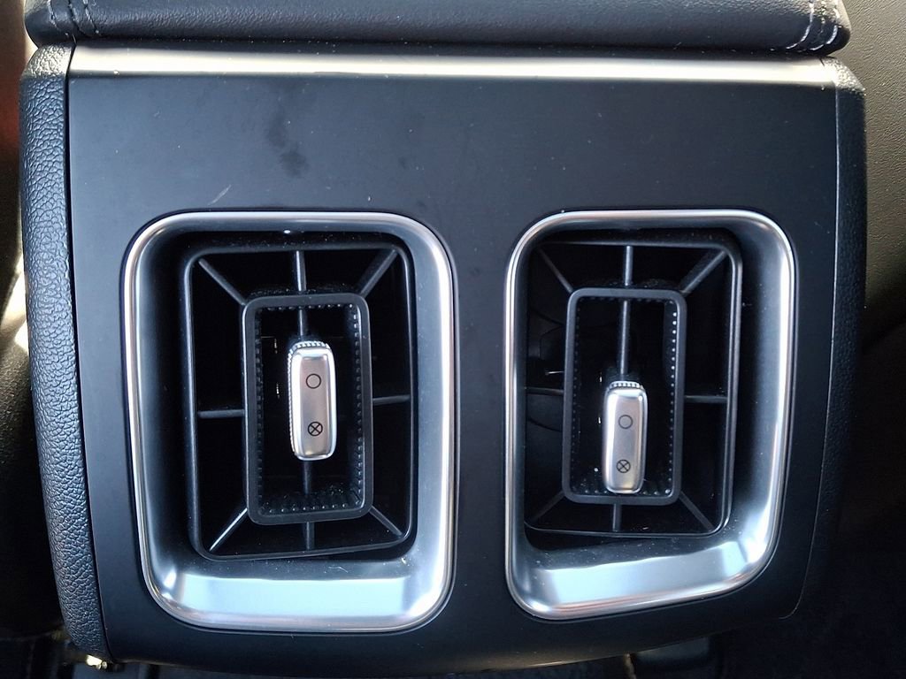 Used 2025 Kia Sorento EX w/ Panoramic Sunroof Package image 12