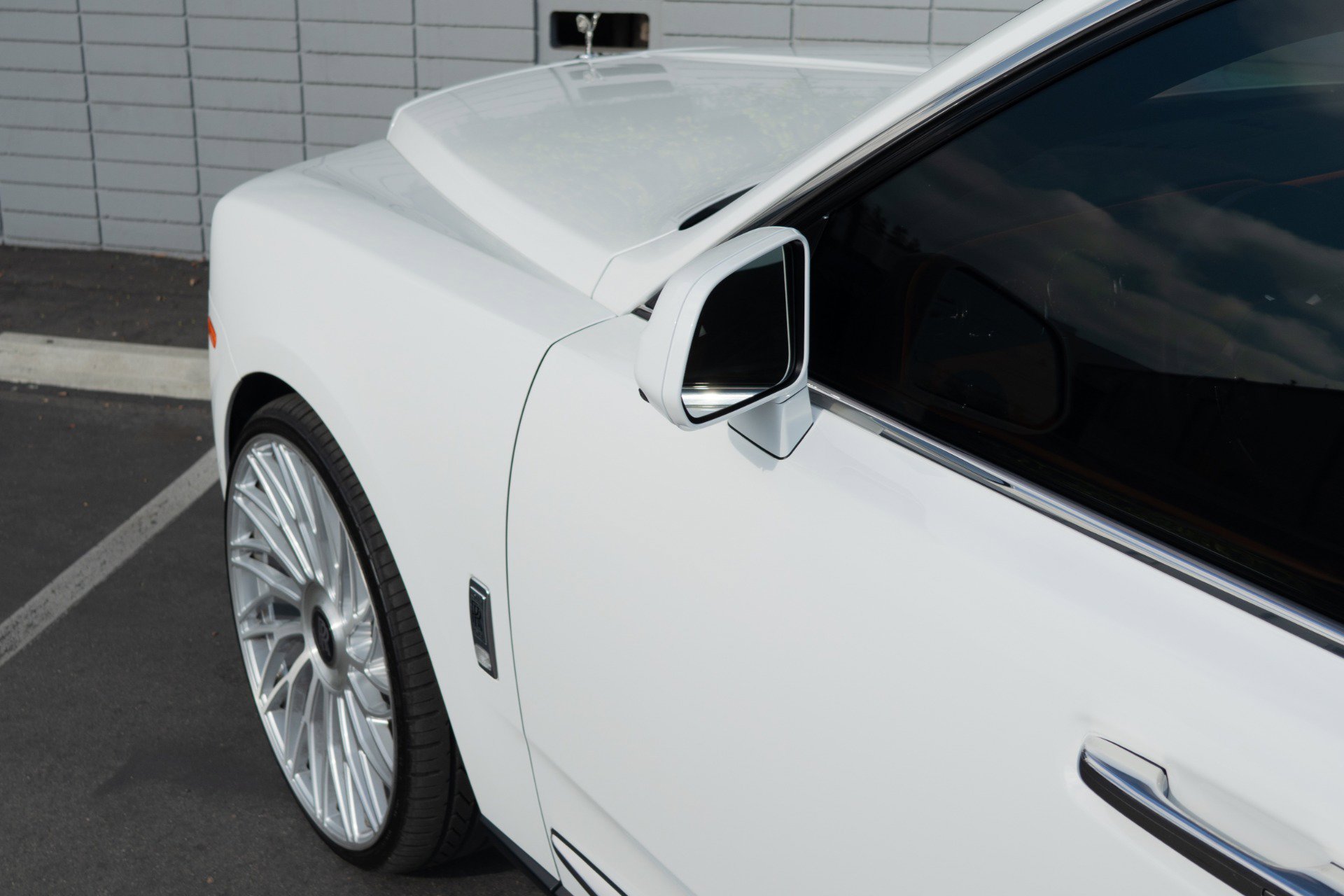 Used 2022 Rolls-Royce Cullinan image 25