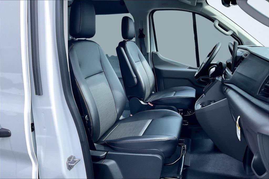 New 2026 Ford Transit 150 Low Roof RWD image 10