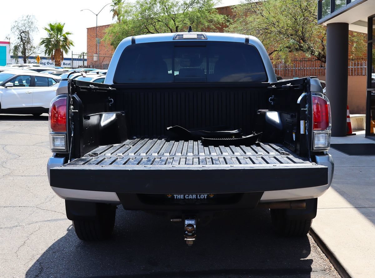 Used 2021 Toyota Tacoma TRD Off-Road w/ Technology Package AWD/4WD image 22