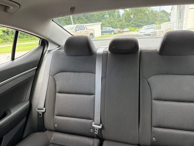 Used 2018 Hyundai Elantra SE FWD image 29