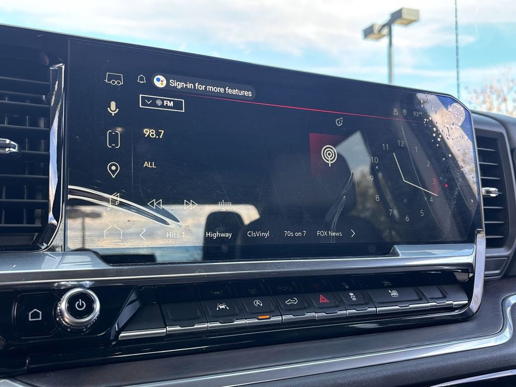 Used 2025 GMC Sierra 1500 SLT image 13