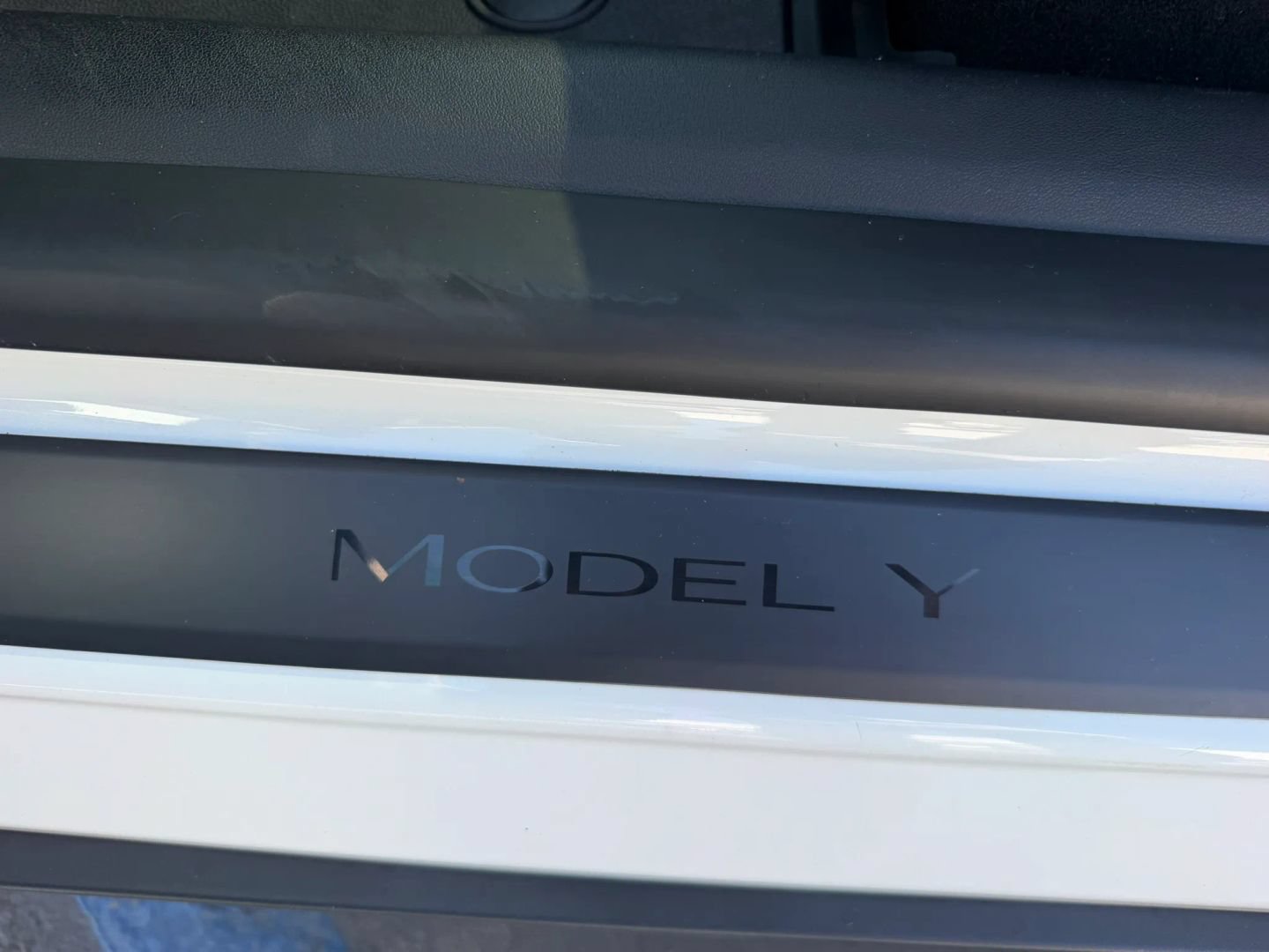 Used 2023 Tesla Model Y AWD image 28