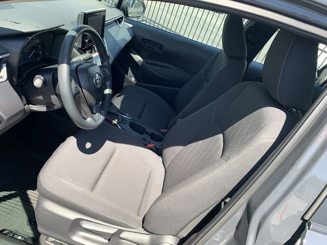 Used 2025 Toyota Corolla LE FWD image 18