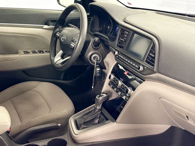Used 2020 Hyundai Elantra SEL FWD image 40