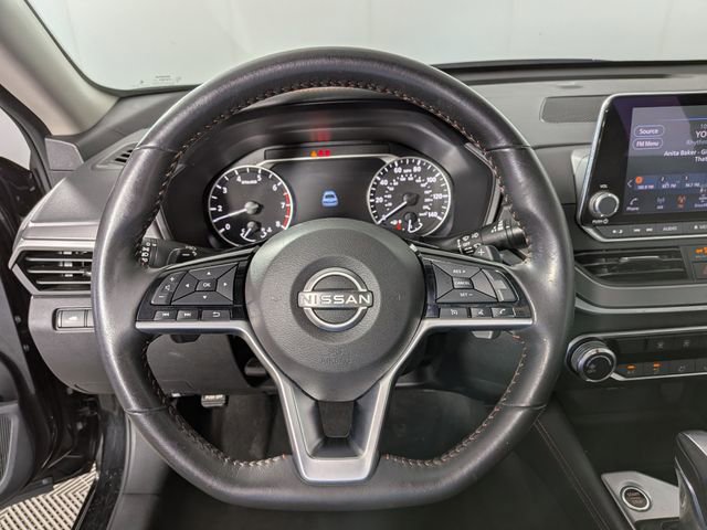 Used 2024 Nissan Altima 2.5 SR FWD image 15