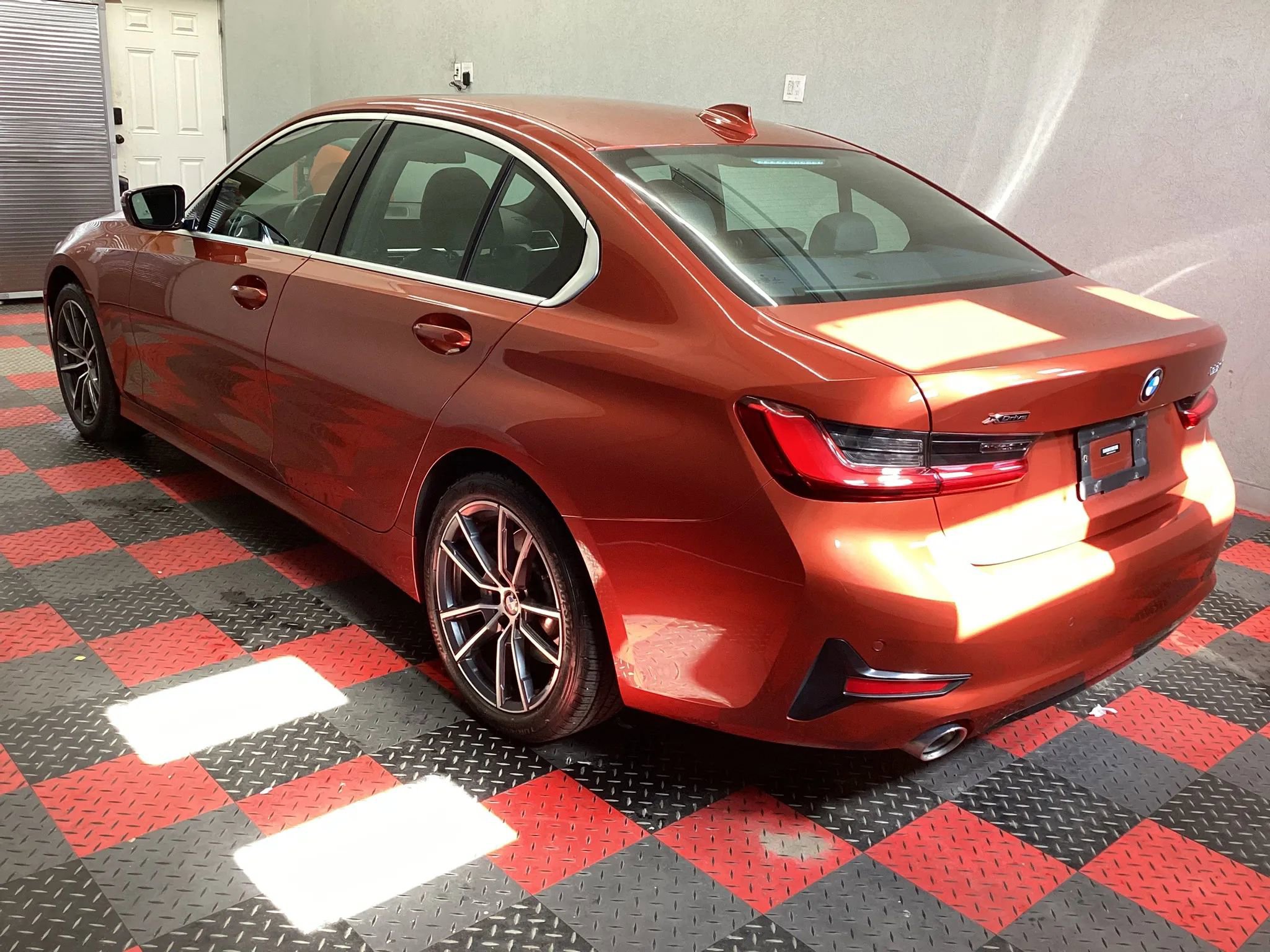 Used 2021 BMW 330i xDrive Sedan w/ Convenience Package AWD/4WD image 4