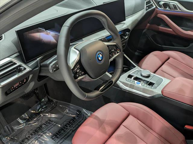 Used 2025 BMW i4 xDrive40i w/ M Sport Package AWD/4WD image 10