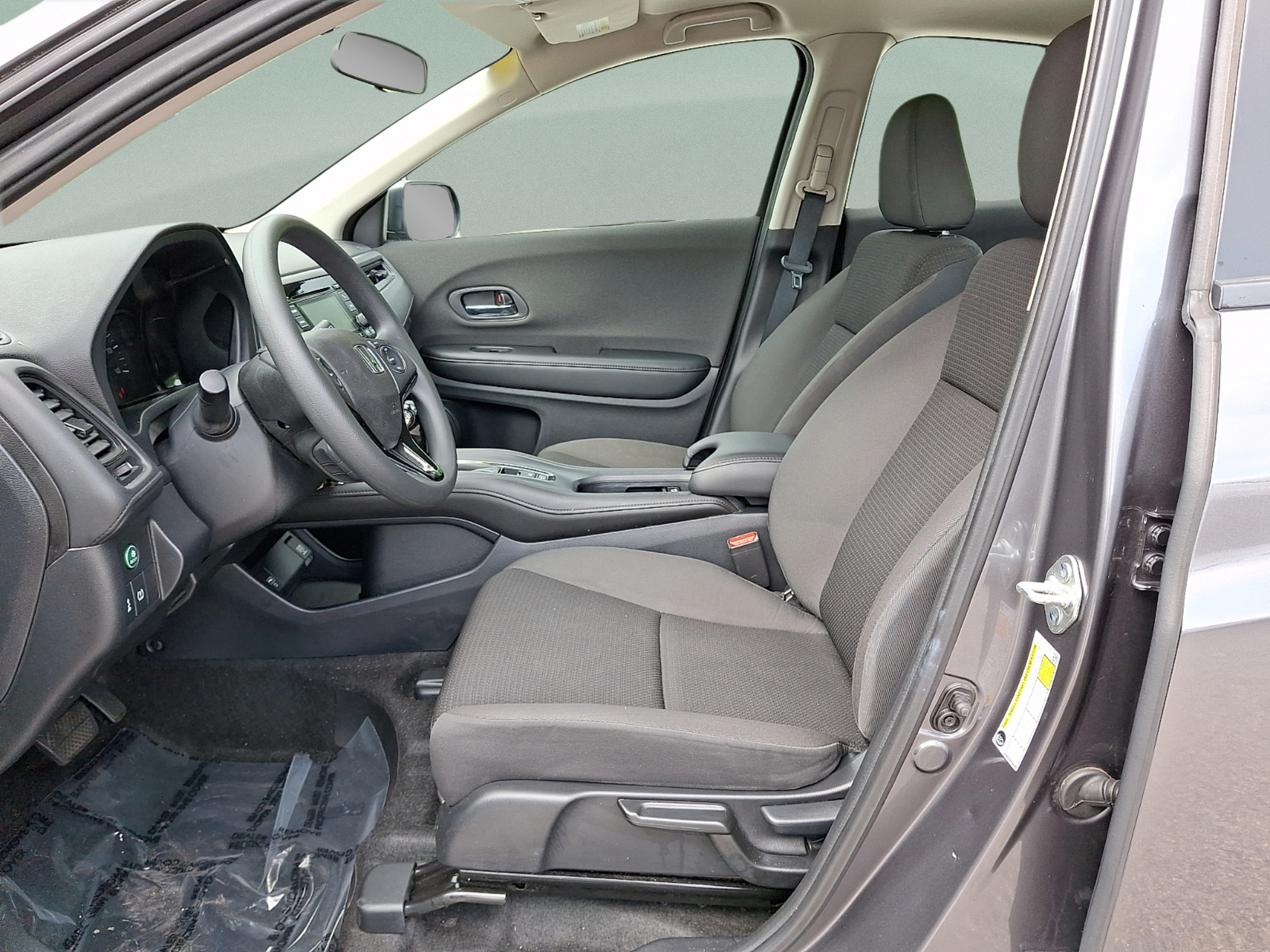 Used 2021 Honda HR-V LX image 14