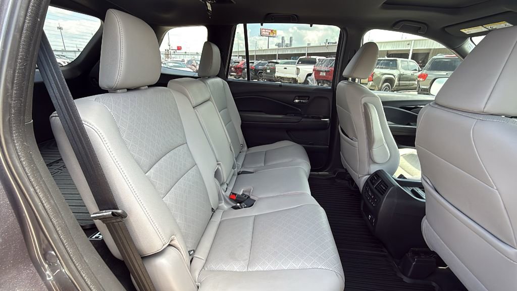 Used 2021 Honda Passport Touring image 29