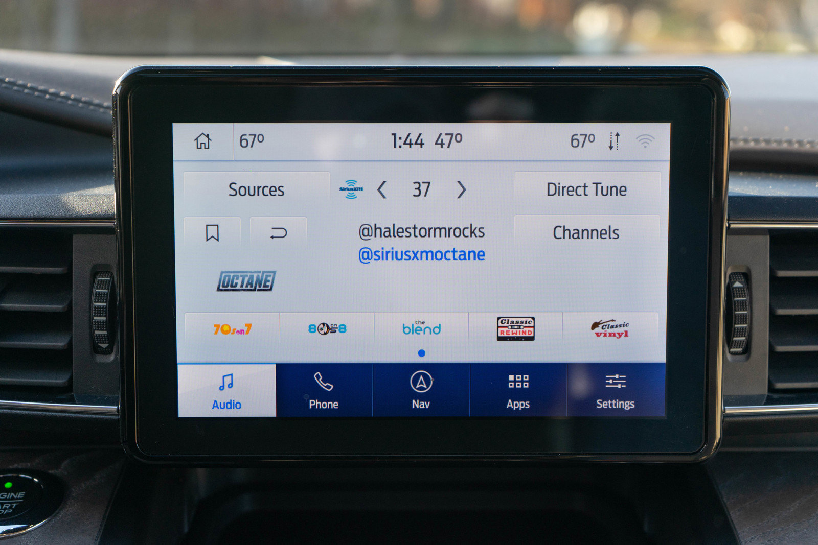 Used 2020 Ford Explorer Platinum image 11