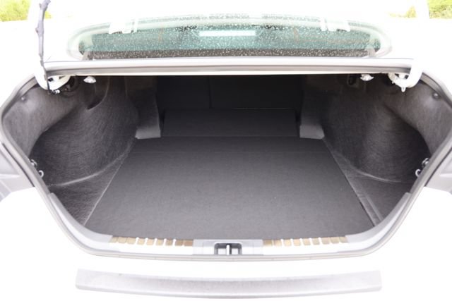 New 2026 Toyota Camry SE FWD image 11