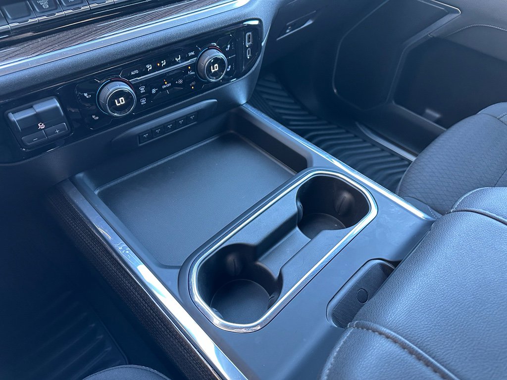 Used 2025 Chevrolet Silverado 2500 LT w/ Convenience Package image 22