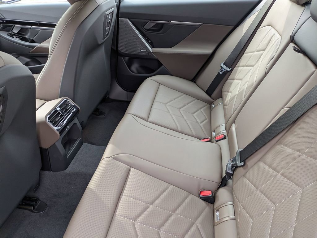 New 2026 BMW 530i xDrive w/ M Sport Package image 30