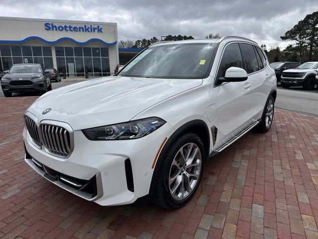 Used 2025 BMW X5 xDrive50e AWD/4WD image 1
