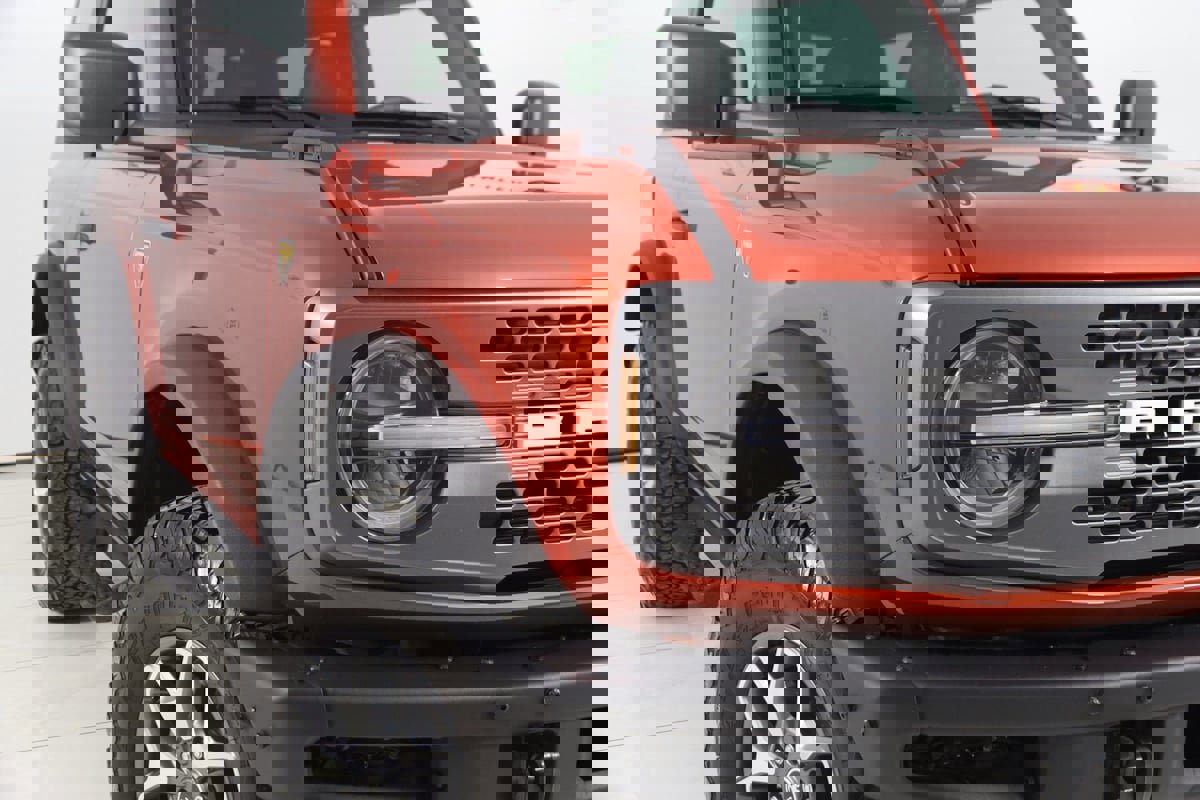 Used 2024 Ford Bronco Badlands image 18