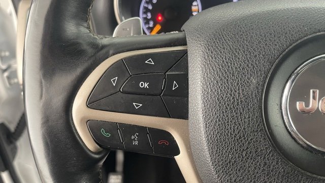 Used 2017 Jeep Grand Cherokee Limited image 38