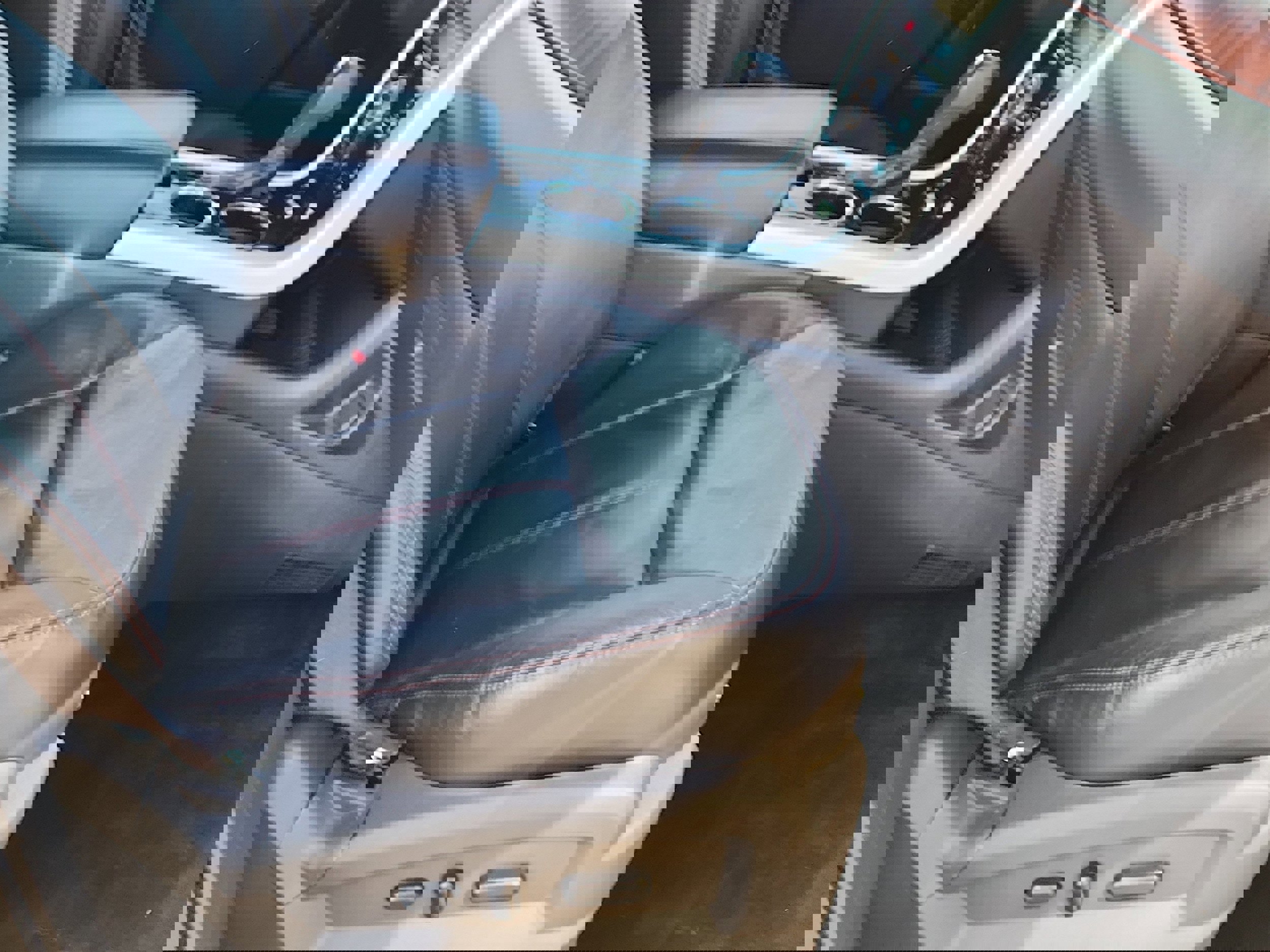 Used 2013 Ford Edge Limited AWD/4WD image 13