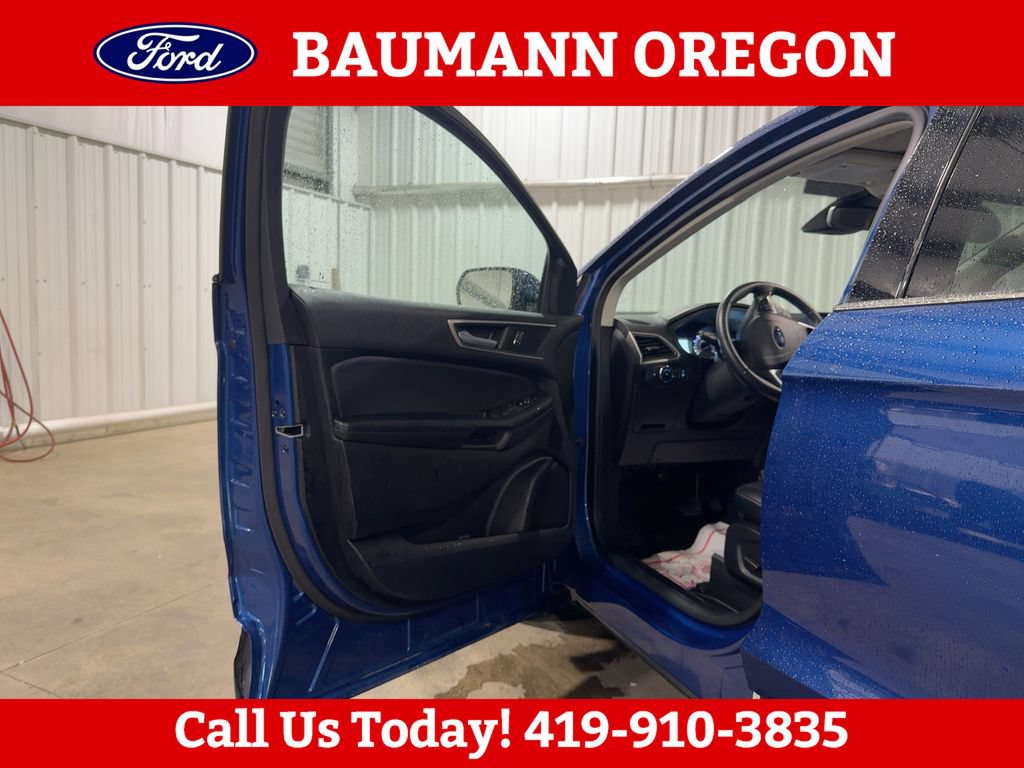 Used 2023 Ford Edge SEL w/ Convenience Package AWD/4WD image 2