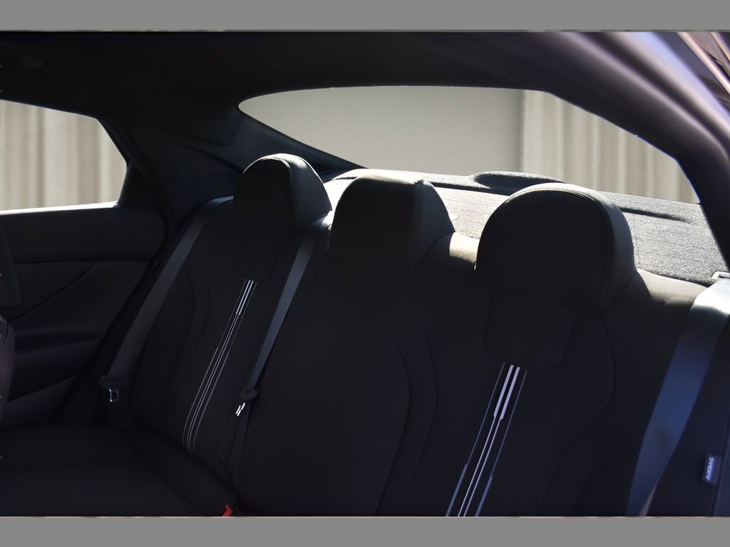 Used 2026 Hyundai Elantra Sport image 26