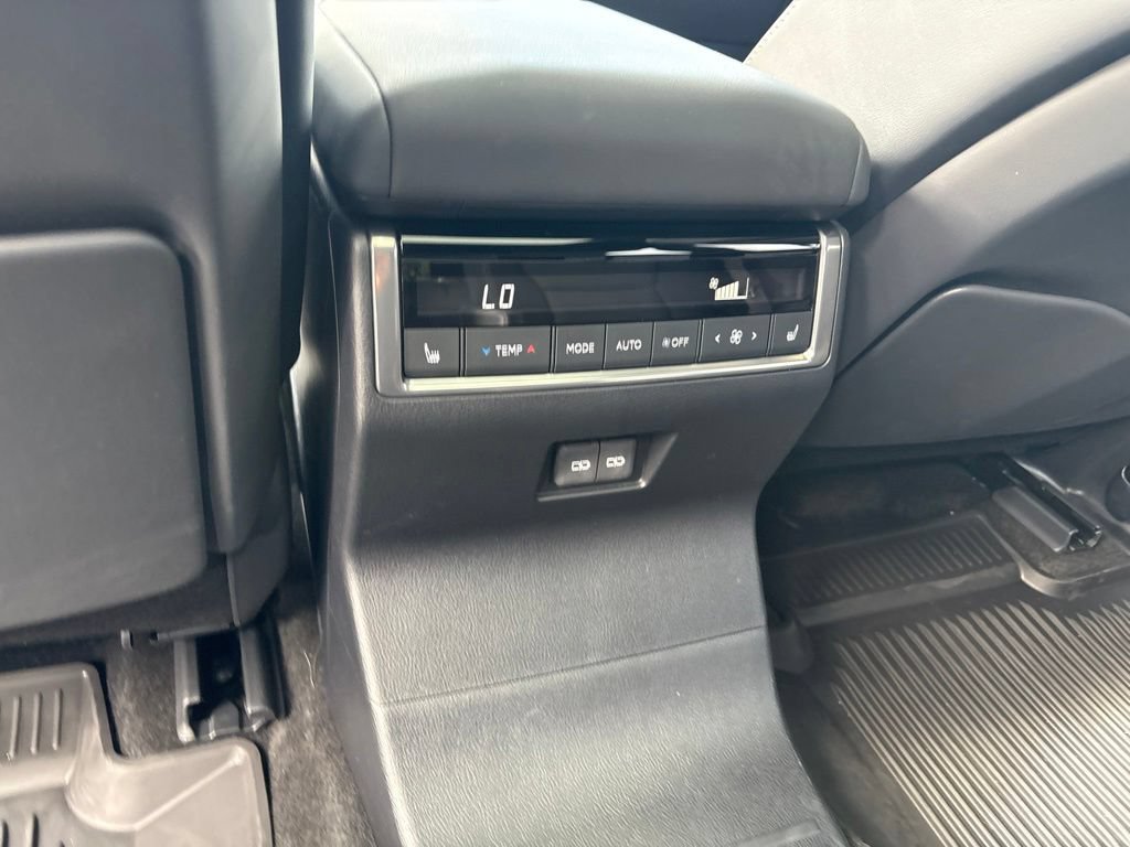 Certified 2025 Lexus GX 550 w/ Accessory Package (2T) AWD/4WD image 18