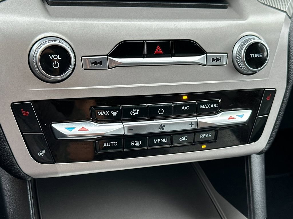 Certified 2023 Ford Explorer XLT w/ Equipment Group 202A image 21