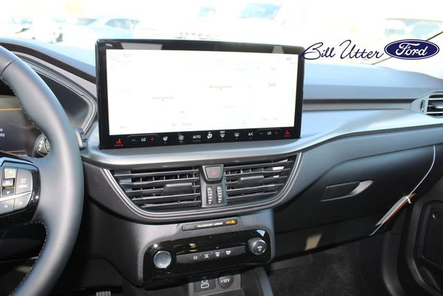 New 2025 Ford Escape SE image 13