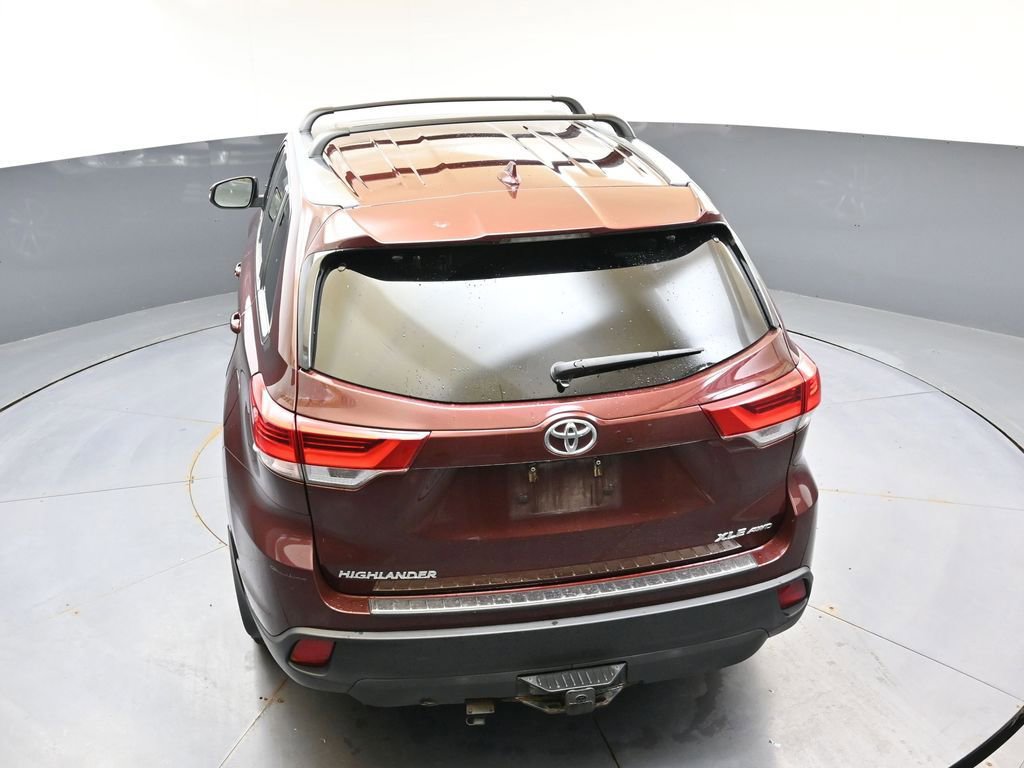 Used 2018 Toyota Highlander XLE AWD/4WD image 40