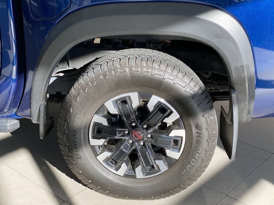 Used 2022 Nissan Frontier PRO-4X w/ Technology Package AWD/4WD image 13