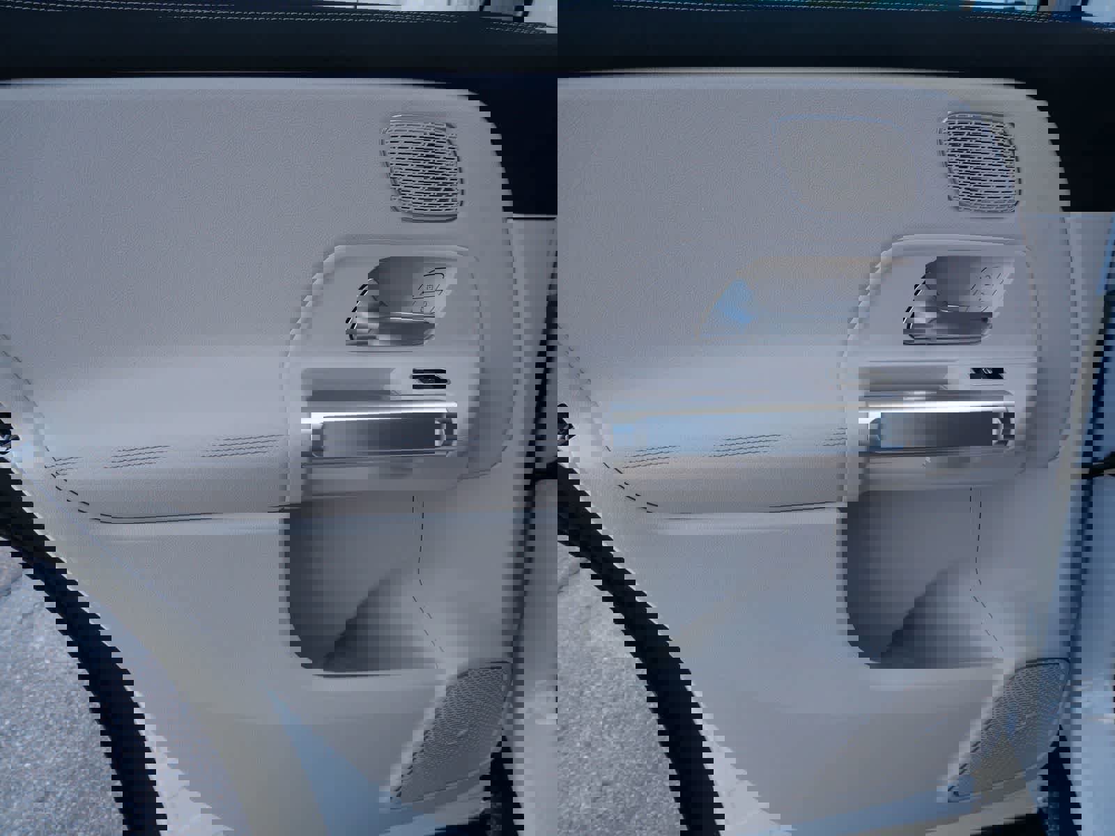 Used 2025 Mercedes-Benz EQB 300 4MATIC image 12