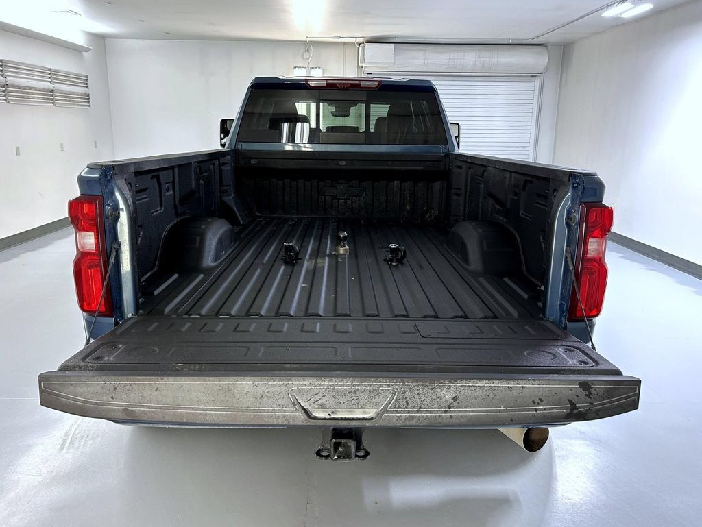 Used 2026 Chevrolet Silverado 3500 High Country w/ Technology Package AWD/4WD image 21