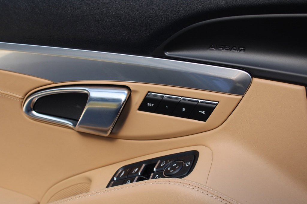 Used 2016 Porsche 911 Carrera S image 17