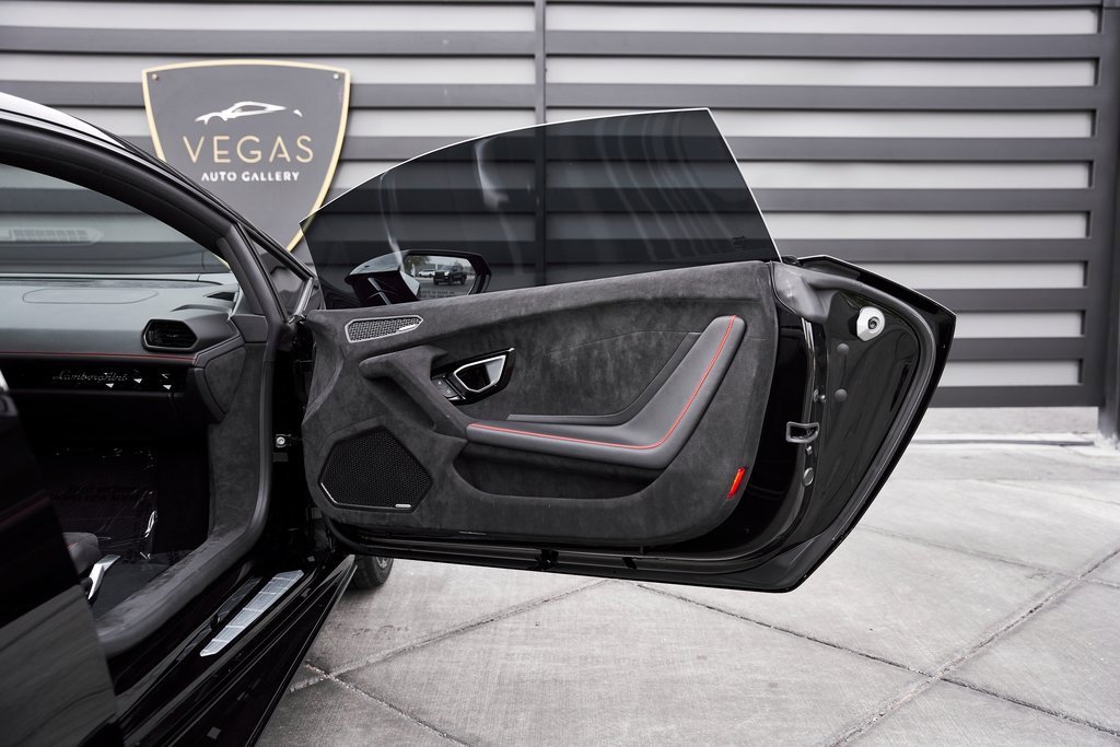 Used 2023 Lamborghini Huracan Tecnica image 31