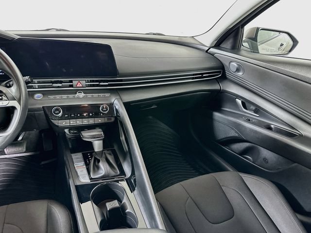 Certified 2023 Hyundai Elantra SEL w/ Convenience Package FWD image 28