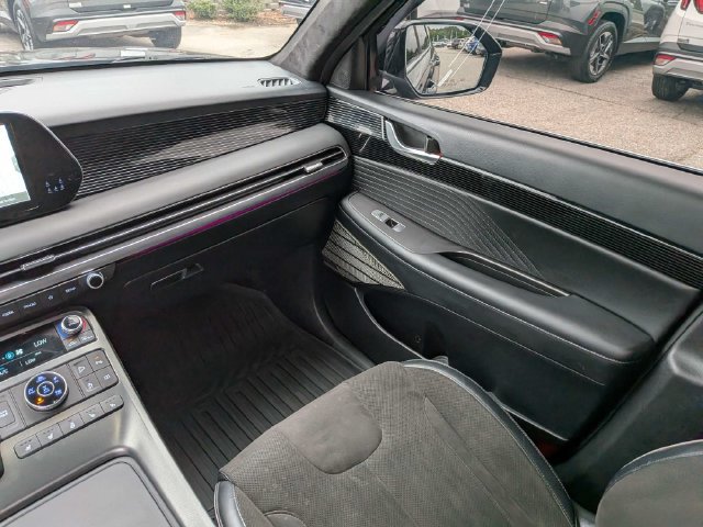 Used 2025 Hyundai Palisade Calligraphy AWD/4WD image 19