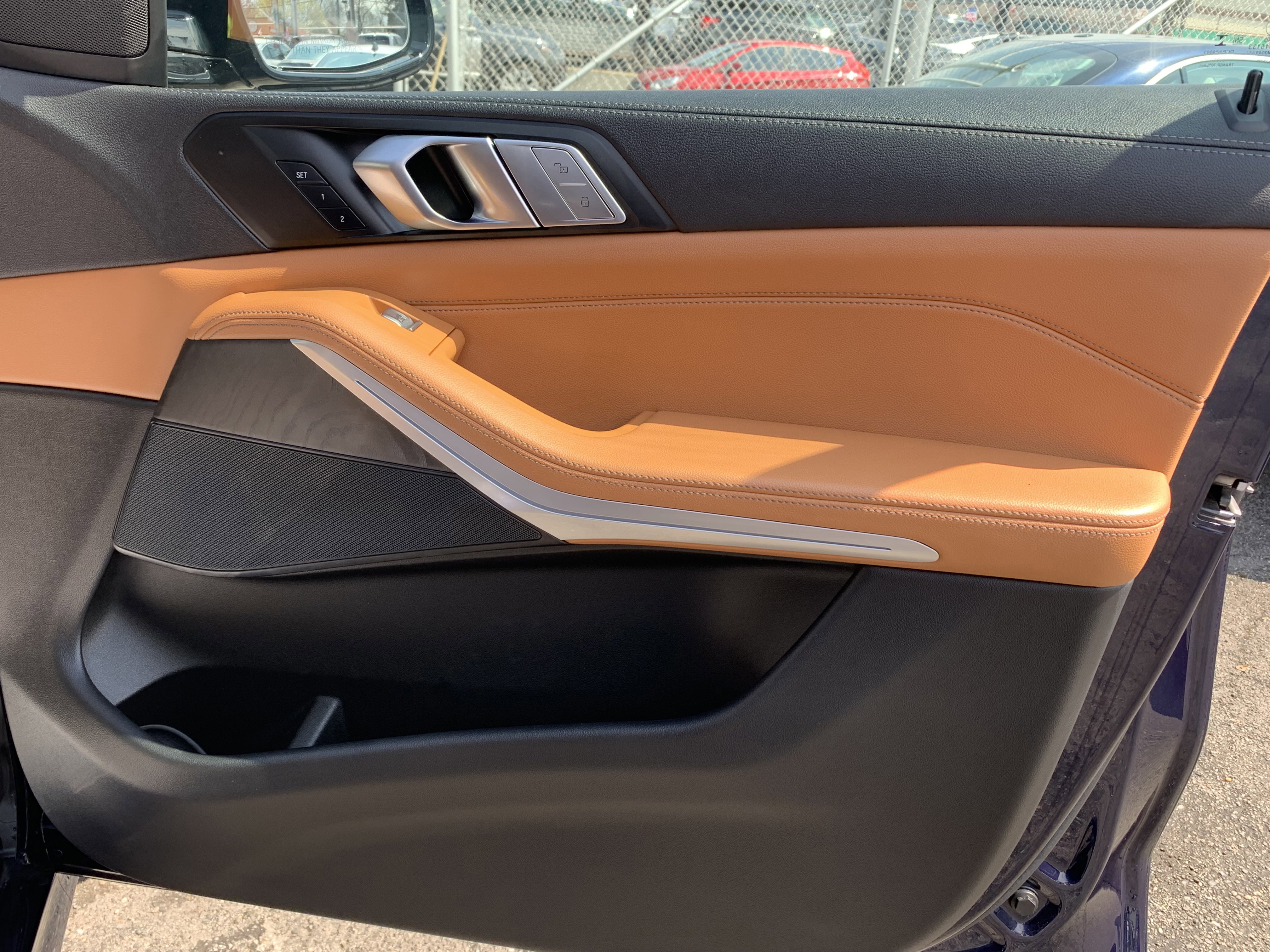 Used 2022 BMW X7 xDrive40i w/ M Sport Package image 31