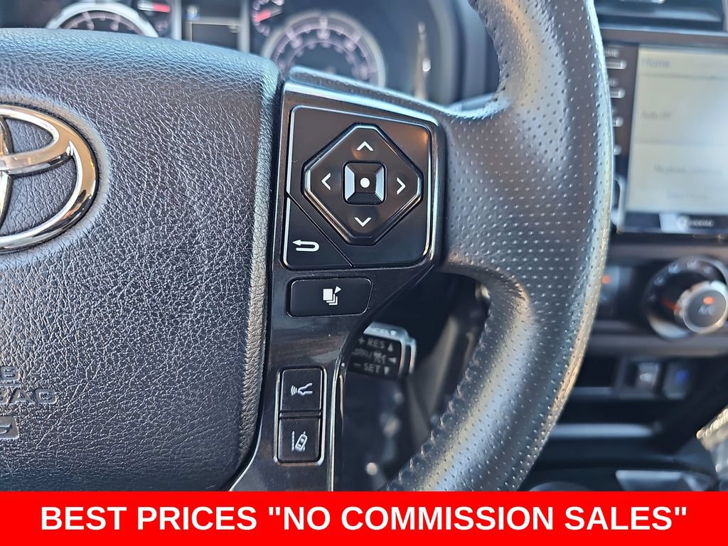 Used 2022 Toyota 4Runner TRD Off-Road Premium w/ TRD Black Wheel Package (TMS) AWD/4WD image 17