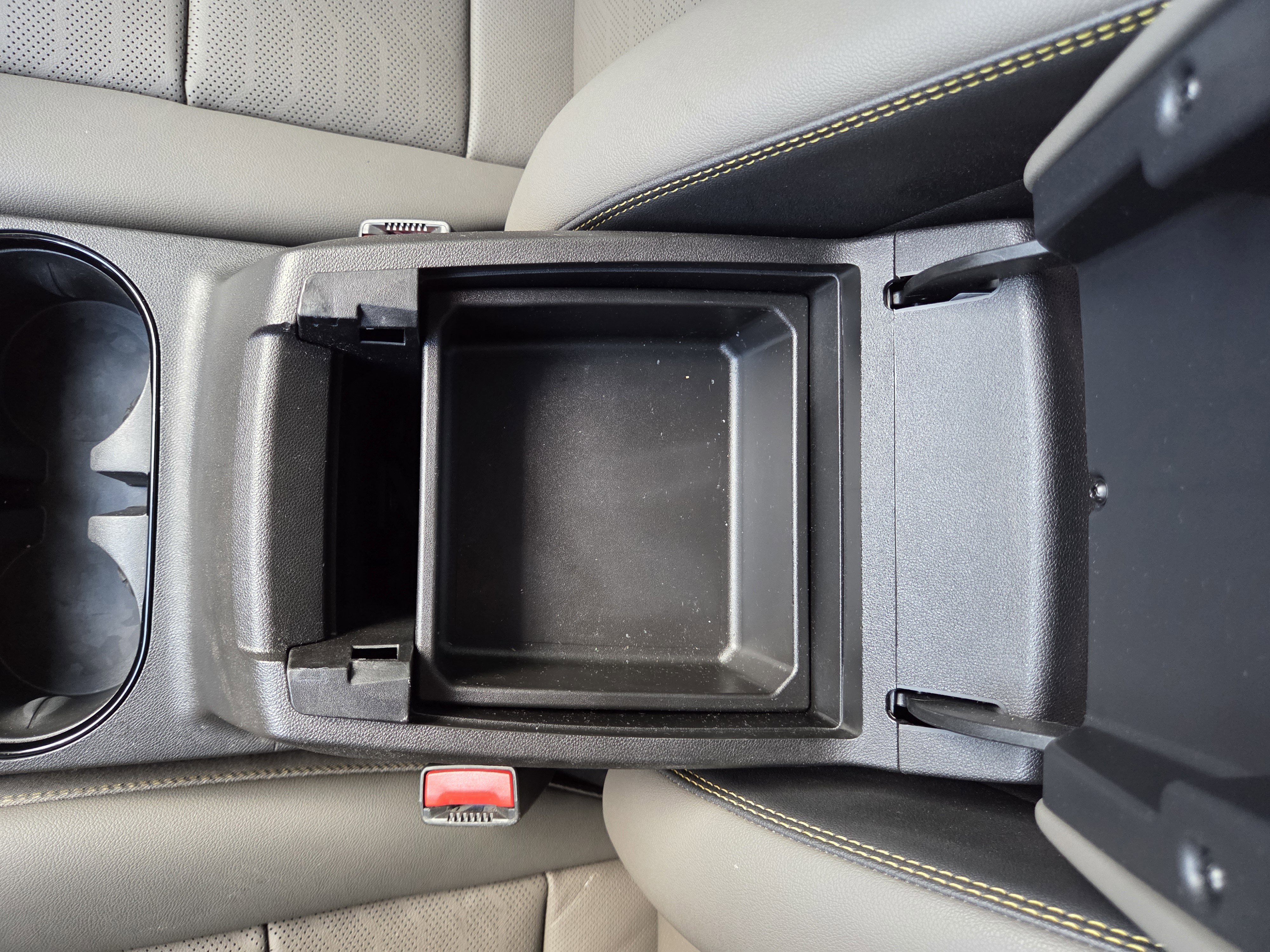 Used 2024 Chevrolet Colorado ZR2 w/ ZR2 Convenience Package III image 30