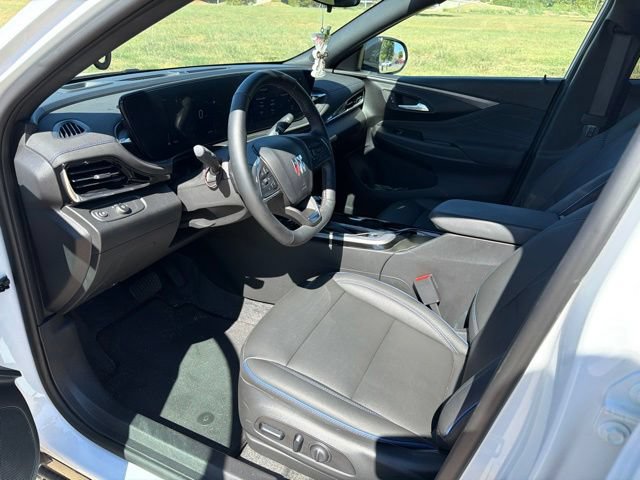 Used 2026 Buick Envista Sport Touring w/ Convenience I Package FWD image 10