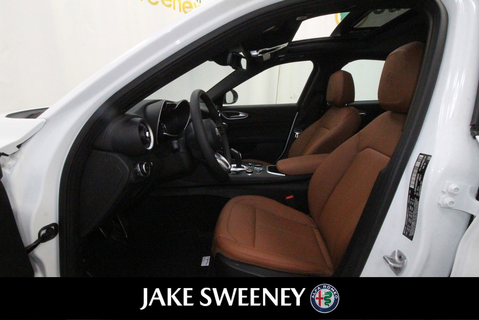 New 2022 Alfa Romeo Giulia Ti image 11