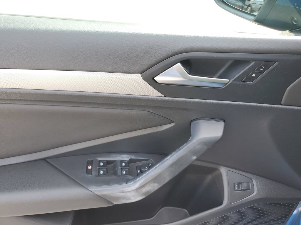 Used 2019 Volkswagen Jetta SE FWD image 24