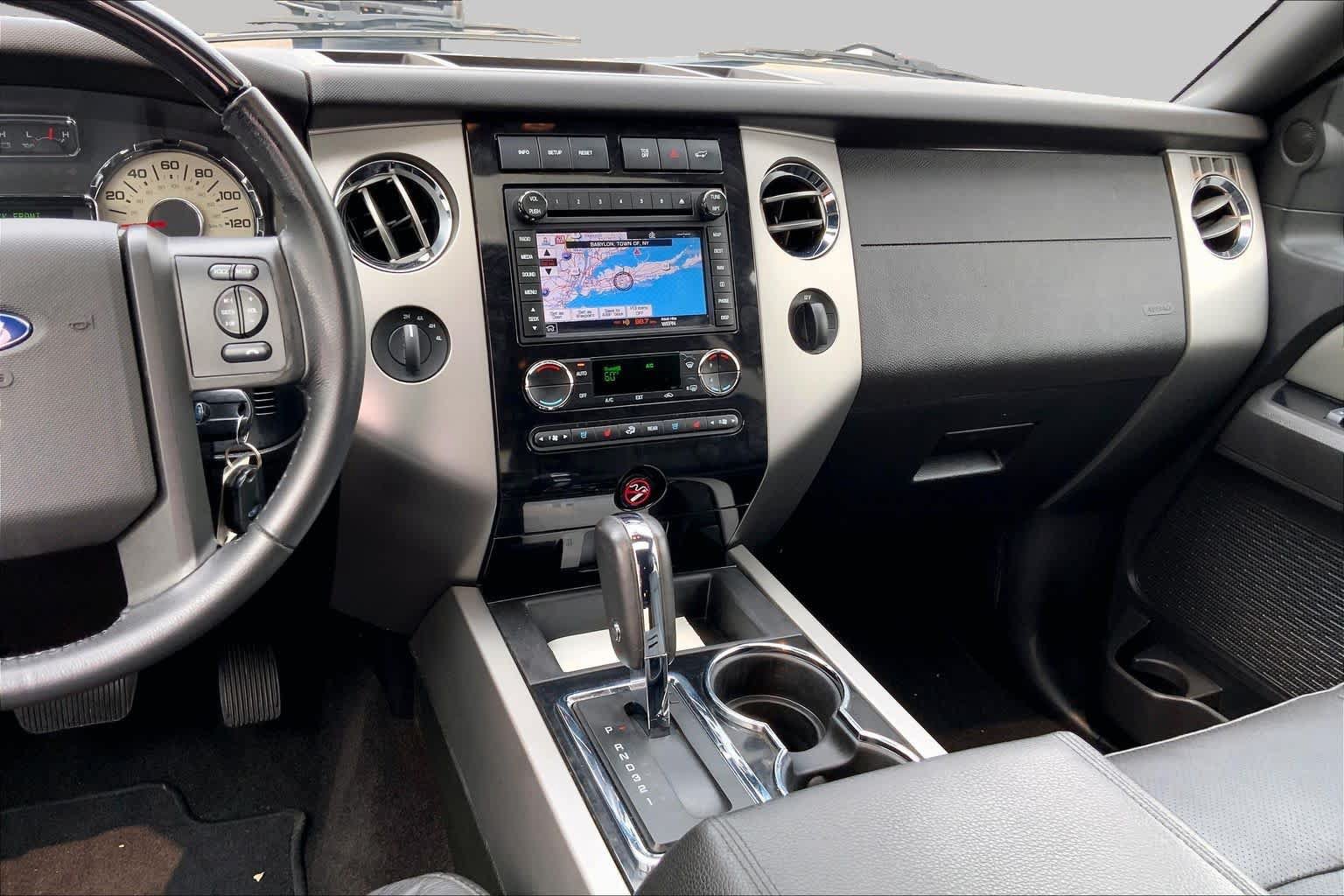 Used 2013 Ford Expedition Limited AWD/4WD image 5