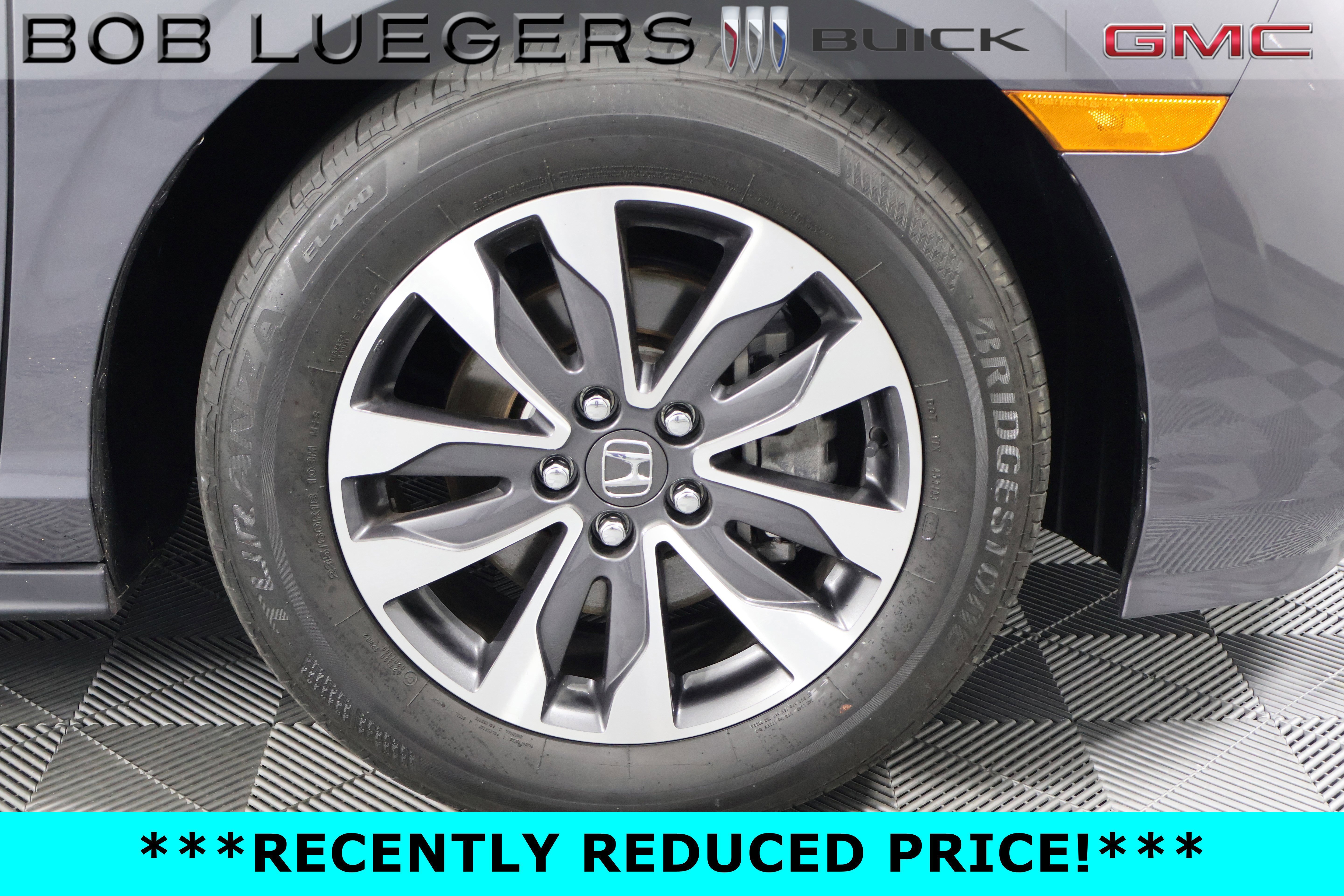 Used 2023 Honda Odyssey EX-L image 3