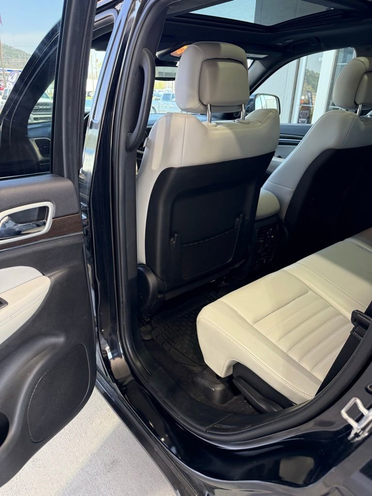 Used 2018 Jeep Grand Cherokee Limited image 12